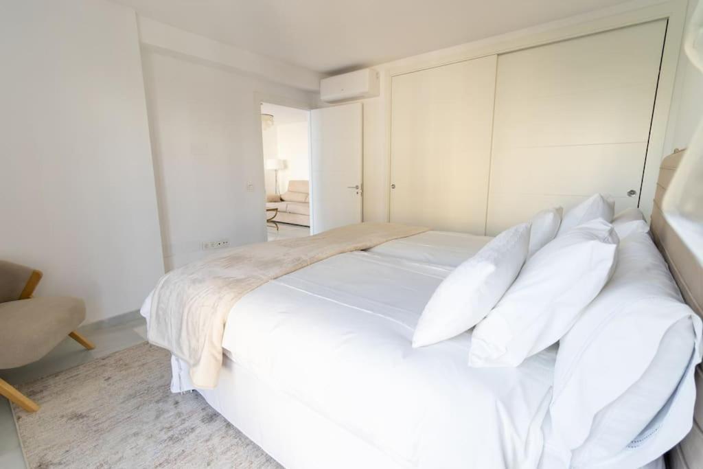 Polo Apartaments 5E Jacaranda Марбелья Екстер'єр фото