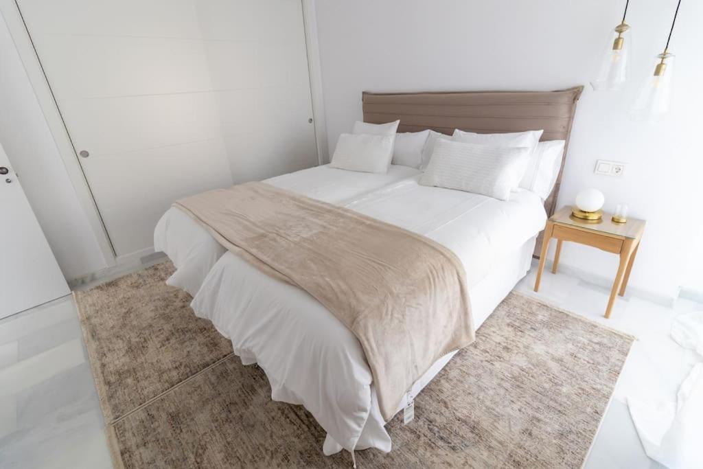 Polo Apartaments 5E Jacaranda Марбелья Екстер'єр фото
